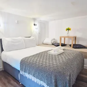  Apartment In Centre